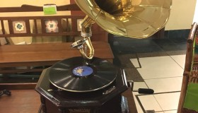 SGF- Antique Grammaphone